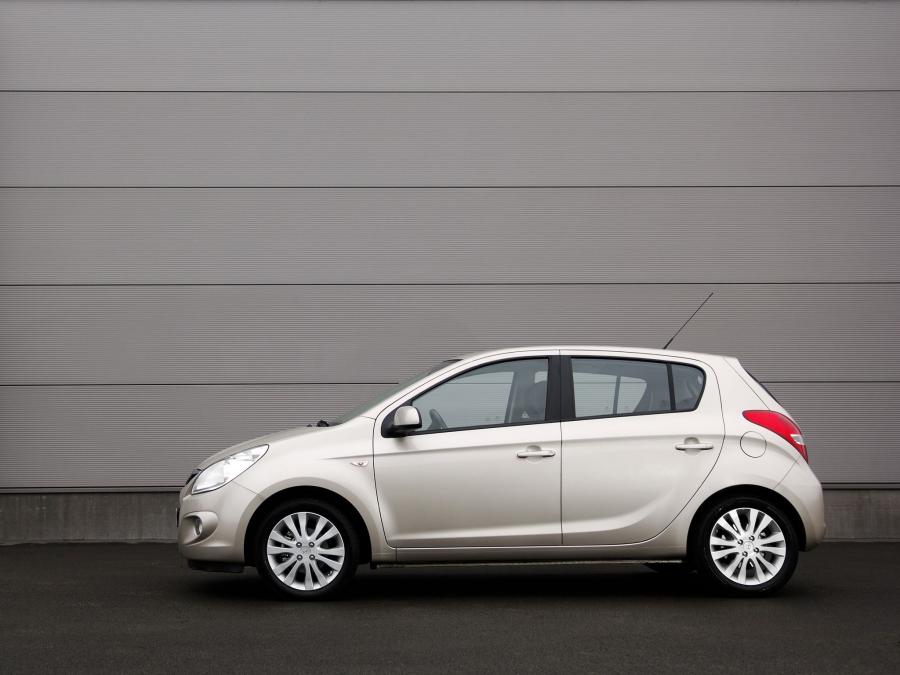  Hyundai i20 5-Door 2008 года  (фото 3 из 30)